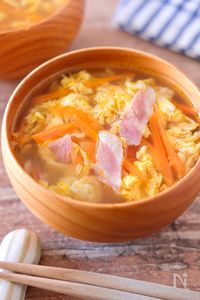 【にんじんとベーコンの白だし卵スープ】ほっこりおいしい♡
