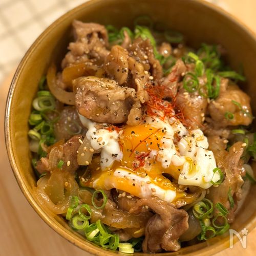 暑い日でも箸が止まらん!旨だれ冷やし肉うどん🍜