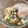 寒天で味染み♪鶏ひじきのレンジ巾着の工程4