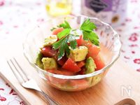 トマトとアボカドの和風ハニーマスタードサラダ🍅🥑🍯