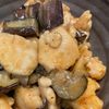 99の作ってみた!投稿(ワンパン10分！【鶏むね肉となすのガリバタ醤油炒め】)