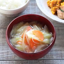 野菜たっぷりお味噌汁