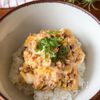 材料2つだけで作る「とろとろそぼろ丼」