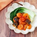 『冷蔵庫に眠ってる調味料で』なすと海老のチリソース
