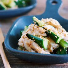 レンジで♪『しっとり蒸し鶏とポリポリきゅうりのうま塩だれ』