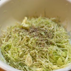 iwackの作ってみた!投稿(調理5分♩キャベツの無限ナムル【みずみずしさのコツも】)