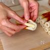 簡単おいしい♩ちくわチーズの大葉春巻きの工程1