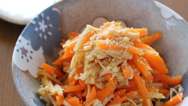 電子レンジで2分【にんじんえのき中華胡麻和え】 | レシピサイトNadia
