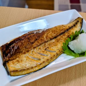 まゆのの作ってみた!投稿(身はふっくら♪皮はパリッと美味しい♡鯖の絶品塩焼き)