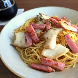 もっちの作ってみた!投稿(エリンギとベーコンのバター醤油パスタ)