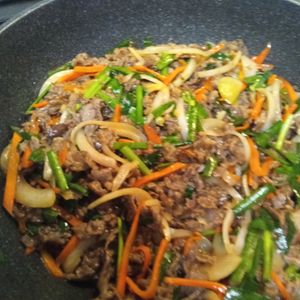 1362998の作ってみた!投稿(男子ウケ抜群♡『牛肉とニラのスタミナ炒め』丼でも激うま♪)