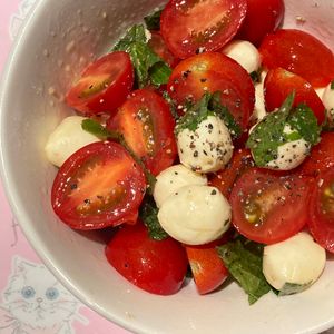 すみれの作ってみた!投稿(【トマトと大葉のカプレーゼ】レモン風味で爽やか副菜🍅)