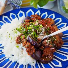 【ワンパンごはん】とろとろなすとひき肉のボロネーゼご飯
