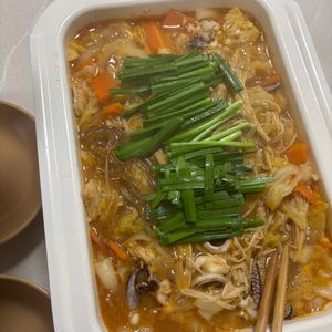 yの作ってみた!投稿(ナッコプセ(たことホルモンと海老の旨辛鍋))