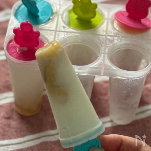 材料3つ!100均の型で♡お家でアイス!ハニーバナナミルク