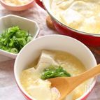 ふんわりやさしくほっとします！湯豆腐の卵とじあんかけ