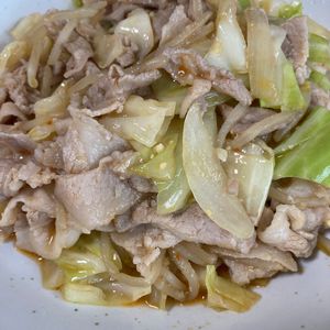 Mariの作ってみた!投稿(包丁いらず♪オール1の黄金比率de『豚バラキャベツの回鍋肉』)