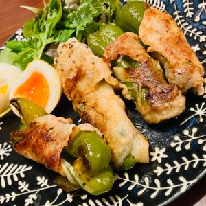 ハチの作ってみた!投稿(［凍ったまま焼くｘ冷凍ストック］肉巻きピーマン)