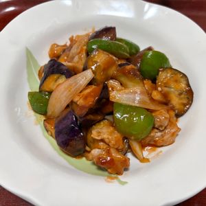 りんごの作ってみた!投稿(【なすとピーマンの酢豚風炒め】豚こまでお手軽!揚げない酢豚♪)