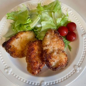 みわの作ってみた!投稿(さっくりしっとり♩鶏むね肉の塩麹チーズフライ)