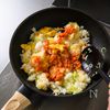 【５分でかんたん！キム卵チャーハン】男子喜ぶガッツリメニューの工程2