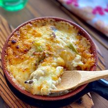 ヘルシーなのに絶品【きのことベーコンの豆腐グラタン】