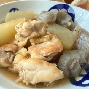 ®︎♡♡の作ってみた!投稿(3つの具材で大満足！【鶏大根とこんにゃくの照り煮】)