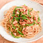味が簡単に決まる！塩鮭とピーマンのパスタ