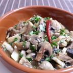 秋に食べたい♪キノコのアヒージョ