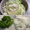 パパっと簡単おかず◎【豚そぼろキャベツのにんにく塩炒め】の下準備