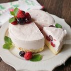ベリーたっぷりアイスケーキ