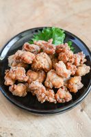 居酒屋のようなひと品を自宅で味わう!鶏なんこつの唐揚げ