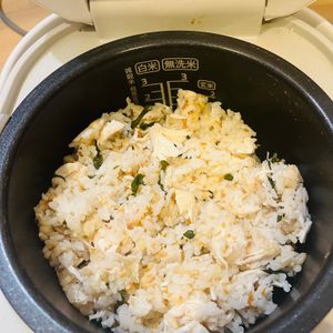 金の作ってみた!投稿(【タンパク質がとれる】ささみと大葉のごま油香るおにぎり)