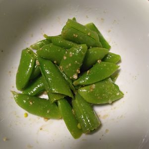ももの作ってみた!投稿(やみつきスナップエンドウ【レンジで一発】)