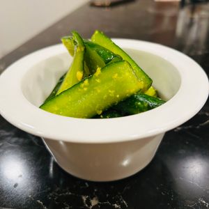 tAnAkoの作ってみた!投稿(きゅうりのスパイシー塩麹漬け【作り置き】)