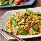 とろける食感☆アボカドベーコンエッグ