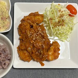 ちーさんの作ってみた!投稿(チキンのトマトオニオン煮込み【#作り置き #トマト不使用】)