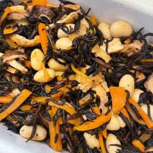 467703の作ってみた!投稿(レンジで5分！【定番ひじき煮】材料5つ！給食の味♩)