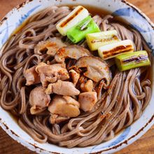 【我が家自慢の鶏南蛮そば】鶏肉と椎茸のお出汁でほっこり♡