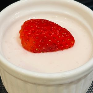 あなぼんごはんの作ってみた!投稿(つぶつぶ♡いちごヨーグルトプリン【#ブレンダー不要#ポリ袋】)