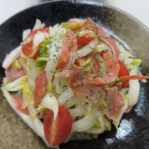 もんぶらん°・*:.。.☆の作ってみた!投稿(白菜の芯を美味しく活用!【サーモンマリネサラダ】)