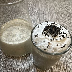 楽ラク手抜キッチン🐶🐾の作ってみた!投稿(【黒ごまバナナジュース】濃厚♪超簡単なのに絶品！)