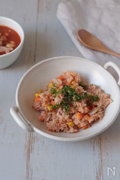 炊飯器で作る。チキンライス