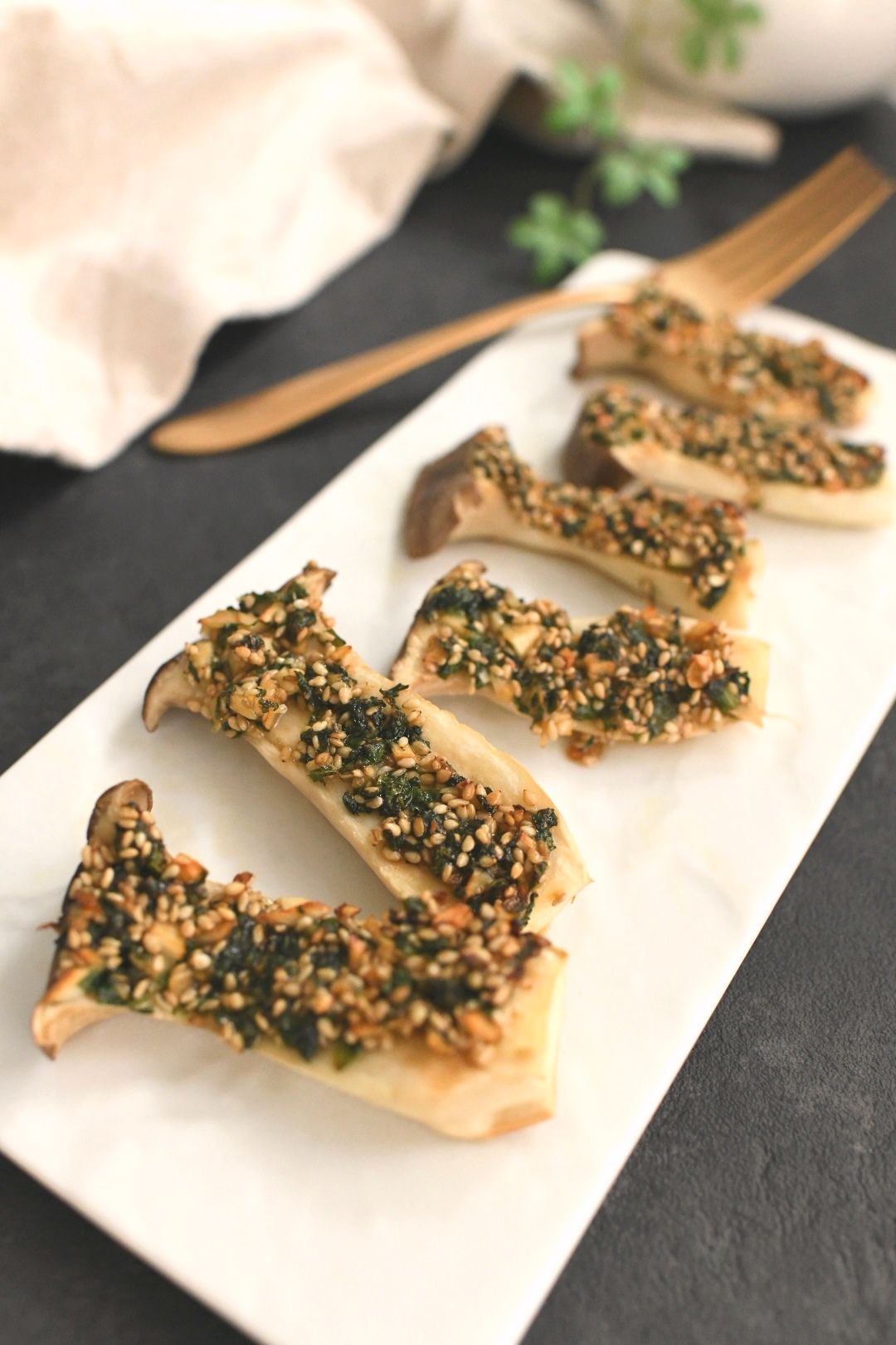 エリンギの紫蘇ごまガーリック焼き | レシピサイトNadia