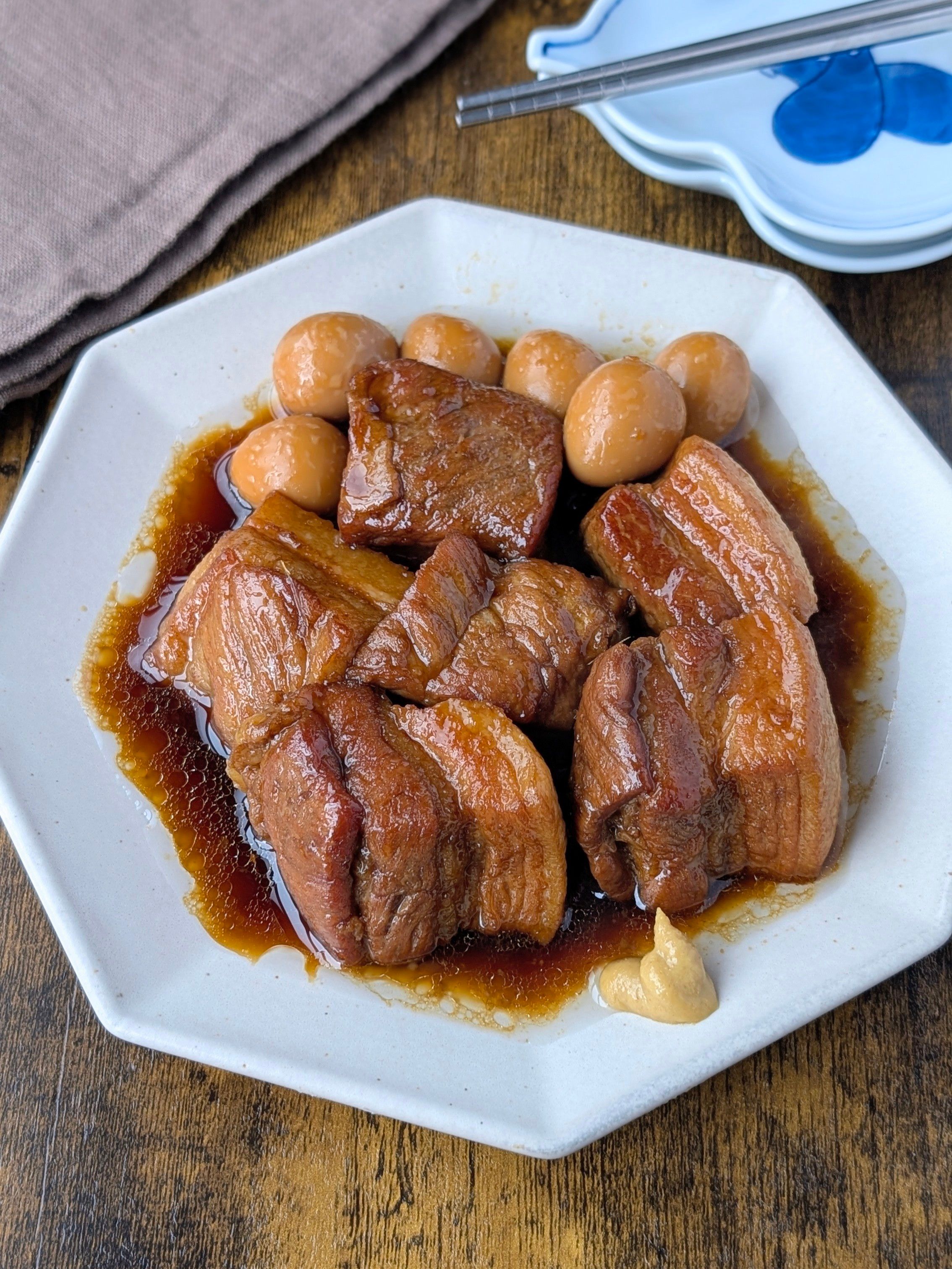 角煮 オイスター仕立ての豚の角煮】いつもの角煮にコクをプラス😋 | レシピ