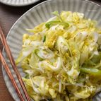 食べ始めたら止まらない♡旨すぎ♡キャベツと長ネギのナムル♡