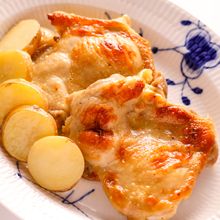 ◆鶏もも肉のオーブン焼き◆漬け込みでやわらかしっとり♪