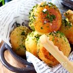【チーズとろ〜り】材料２つカリカリやみつき！ポテコロボール