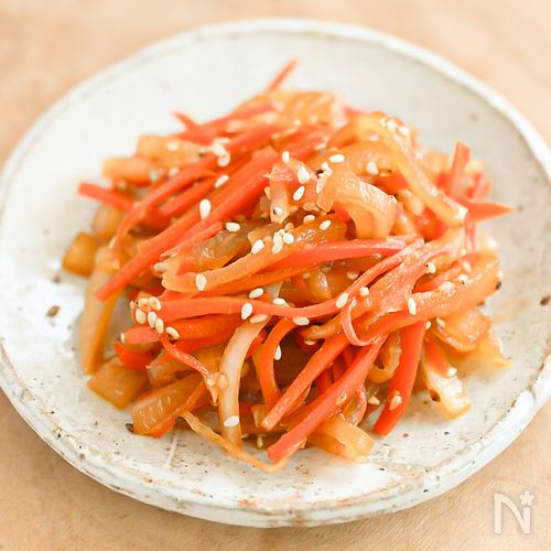 濃いめの味でごはんがススム！大根とにんじんのきんぴら