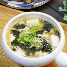 鶏ひき肉と豆腐のとろうま海苔スープ